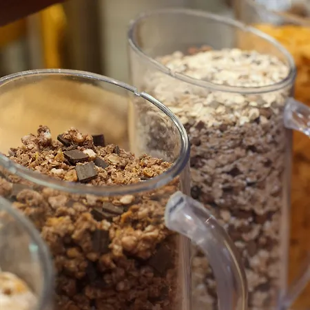 Acom Kurfuerstendamm